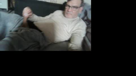 Snapshot of lngdickdaddy chatting on April 2026 02:40:01 PM LongDick Daddy online show from April 2026 02:40:01 PM