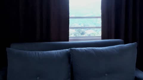 Lynx Mist online show from February 2026 10:14:02 PM