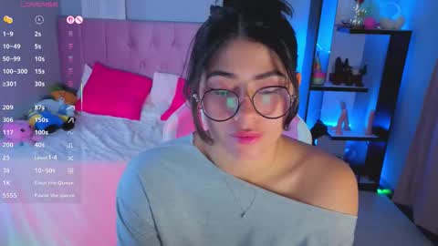 Pamela online show from November 2025 05:22:01 PM