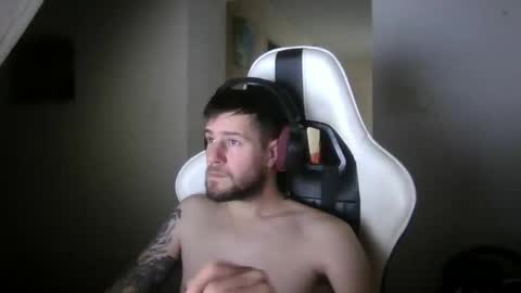 Snapshot of lobotomy54 chatting on November 2025 01:54:02 PM lobo online show from November 2025 01:54:02 PM