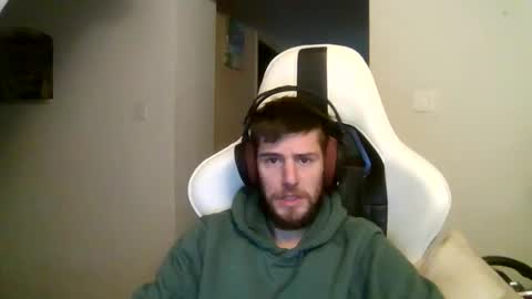 Snapshot of lobotomy54 chatting on December 2025 02:24:01 PM lobo online show from December 2025 02:24:01 PM