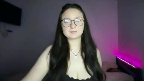 locaalis1 online show from October 2025 10:23:02 AM