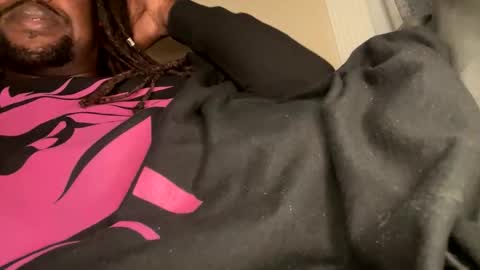 Snapshot of locnessmonstar chatting on January 2025 03:41:01 AM LocnessMonstar online show from January 2025 03:41:01 AM