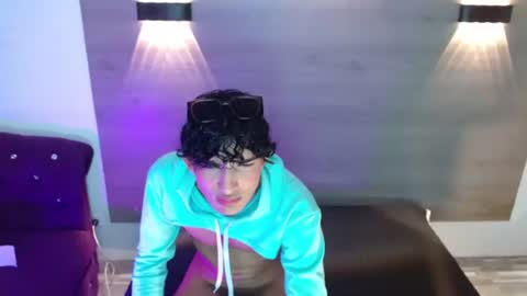 Logaanhotts online show from June 2026 10:48:02 PM