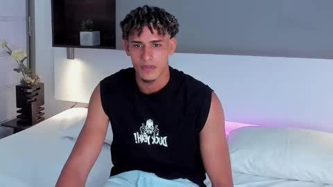 Logan Fox online show from September 2025 12:23:02 AM