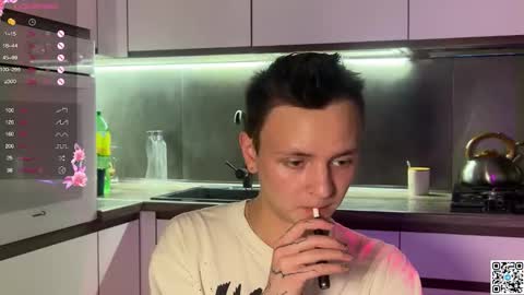 Snapshot of logan_mett chatting on October 2025 11:02:01 PM Logan online show from October 2025 11:02:01 PM