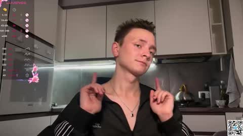 Snapshot of logan_mett chatting on October 2025 09:15:01 PM Logan online show from October 2025 09:15:01 PM