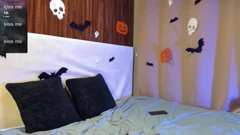 Snapshot of logan_mett chatting on November 2025 05:36:02 PM Logan online show from November 2025 05:36:02 PM