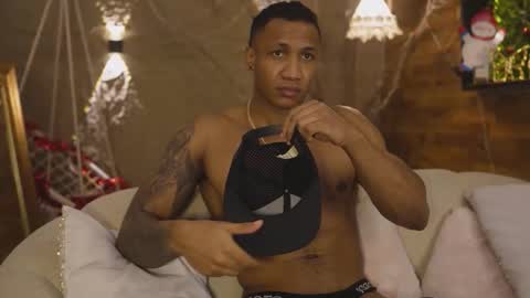 logan_varela online show from December 2025 12:53:02 PM