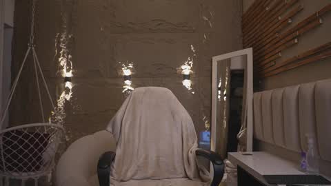 logan_varela online show from March 2026 02:01:02 PM