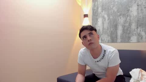 Snapshot of logan_yd chatting on October 2025 06:46:01 AM LOGAN YD online show from October 2025 06:46:01 AM