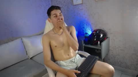 Snapshot of loganfoster_ chatting on December 2025 08:48:01 PM Loganfoster online show from December 2025 08:48:01 PM