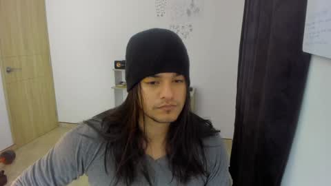 Snapshot of loganhot22 chatting on December 2024 10:43:01 AM Logan online show from December 2024 10:43:01 AM