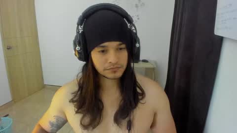 Snapshot of loganhot22 chatting on December 2024 06:18:02 AM Logan online show from December 2024 06:18:02 AM