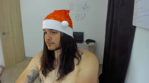 Snapshot of loganhot22 chatting on December 2024 10:53:02 AM Logan online show from December 2024 10:53:02 AM