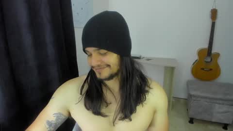 Snapshot of loganhot22 chatting on January 2025 06:43:02 AM Logan online show from January 2025 06:43:02 AM