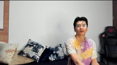 Logan online show from October 2025 07:53:02 AM