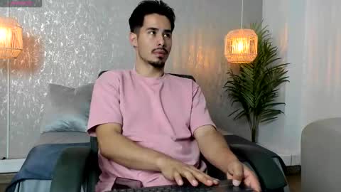 Loghan online show from September 2025 03:34:01 AM