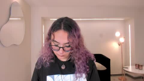 Loise online show from May 2026 07:45:02 PM