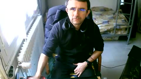 Snapshot of lokoum39 chatting on January 2025 12:07:01 PM lokoum39 online show from January 2025 12:07:01 PM