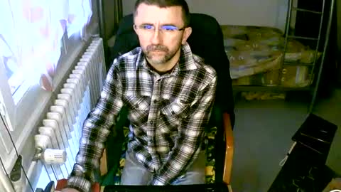 Snapshot of lokoum39 chatting on January 2025 04:06:01 PM lokoum39 online show from January 2025 04:06:01 PM