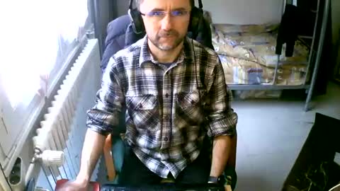 Snapshot of lokoum39 chatting on February 2025 11:21:02 AM lokoum39 online show from February 2025 11:21:02 AM