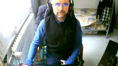 Snapshot of lokoum39 chatting on February 2025 12:12:01 PM lokoum39 online show from February 2025 12:12:01 PM