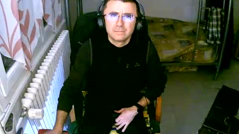 Snapshot of lokoum39 chatting on February 2025 07:06:01 PM lokoum39 online show from February 2025 07:06:01 PM