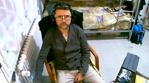 Snapshot of lokoum39 chatting on September 2025 05:27:01 PM lokoum39 online show from September 2025 05:27:01 PM