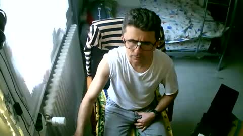 Snapshot of lokoum39 chatting on October 2025 12:18:02 PM lokoum39 online show from October 2025 12:18:02 PM