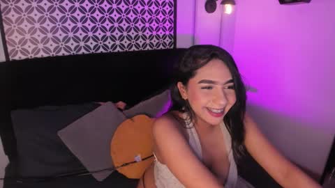 Lola online show from March 2026 01:03:01 PM