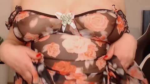  Lola  online show from November 2025 05:57:02 AM