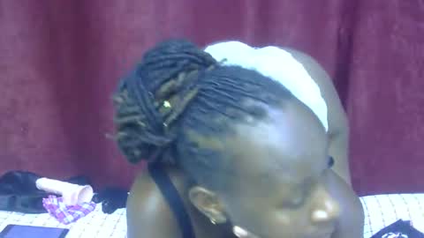lola_beib online show from March 2026 08:15:01 PM