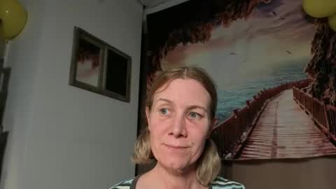 lola_belgium online show from April 2026 05:30:01 PM