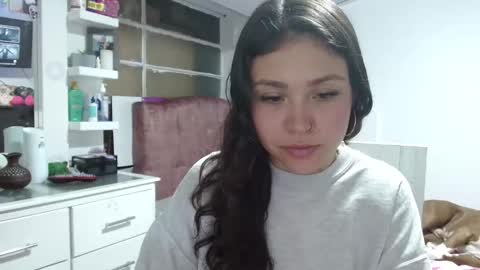 Snapshot of lola_cook chatting on October 2025 03:12:02 AM Lola online show from October 2025 03:12:02 AM