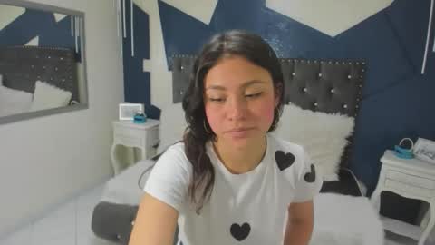 Snapshot of lola_cook chatting on November 2025 08:29:01 PM Lola online show from November 2025 08:29:01 PM