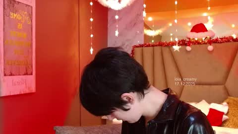 Lola online show from December 2025 01:50:02 PM