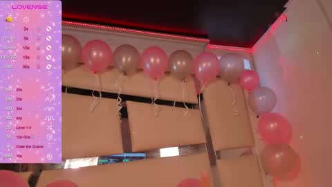 lola_js online show from October 2025 09:14:02 PM