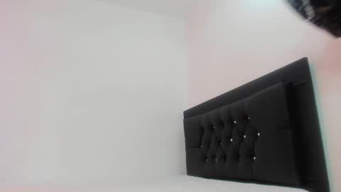 lola_lover20 online show from February 2026 10:26:01 PM