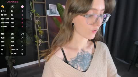 Snapshot of lola_missy chatting on February 2025 09:49:01 AM Lola online show from February 2025 09:49:01 AM