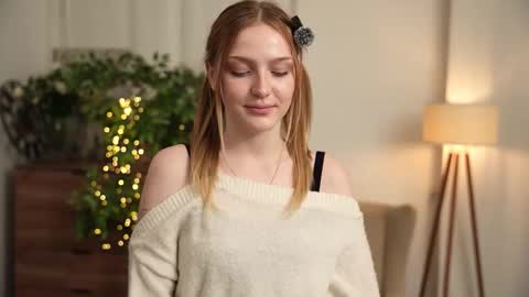 Snapshot of lola_stolberg chatting on October 2025 08:06:02 PM Kaaaaaaaaaateeee online show from October 2025 08:06:02 PM