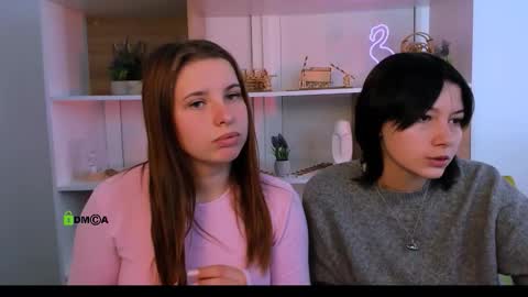 Lola online show from September 2025 09:02:01 AM