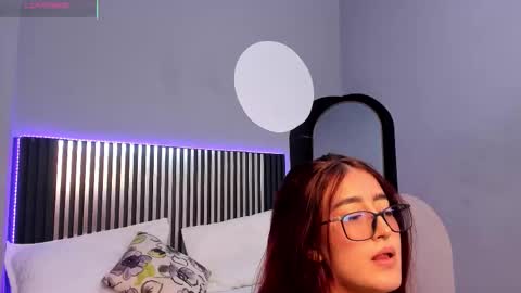 L O L I T A online show from October 2025 03:23:02 PM