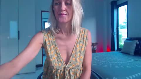 Lola online show from March 2026 11:54:02 PM