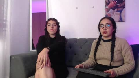 lolaandcamille online show from March 2025 07:21:02 PM