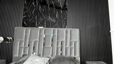 Lola Angel online show from November 2025 07:47:01 PM