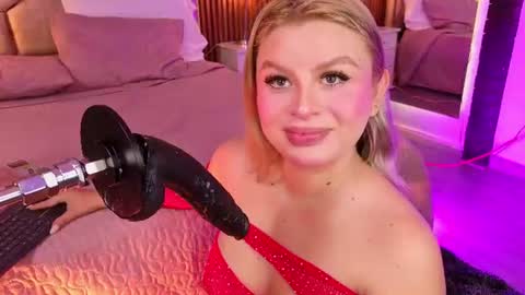 Snapshot of lolaangellx chatting on June 2026 09:06:02 PM Lola Angel online show from June 2026 09:06:02 PM