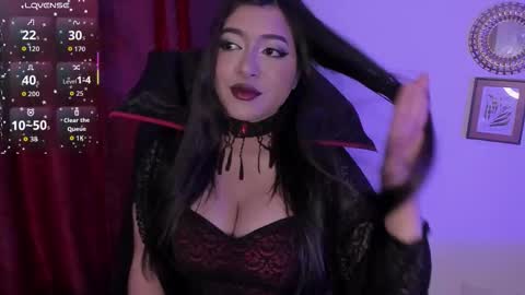 lolaasmith_21 online show from October 2025 06:30:02 PM