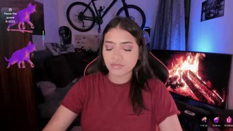 lolaasmith_21 online show from April 2026 08:04:02 PM