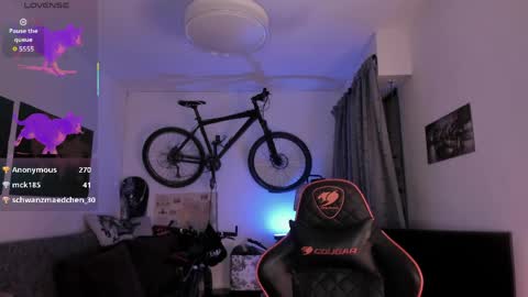 lolaasmith_21 online show from April 2026 08:57:02 PM